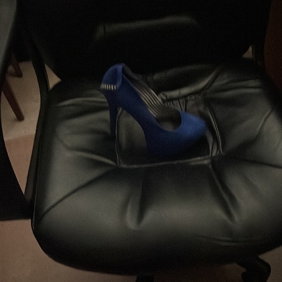 Messed up my back can’t wear them anymore - Picture 8 of 11